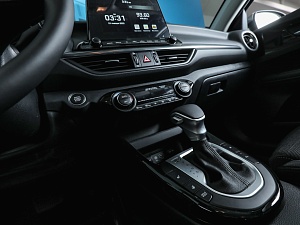 Kia Cerato Luxe 2.0 AT