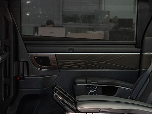 Toyota Alphard 2.5 HEV CVT 2.5 CVT