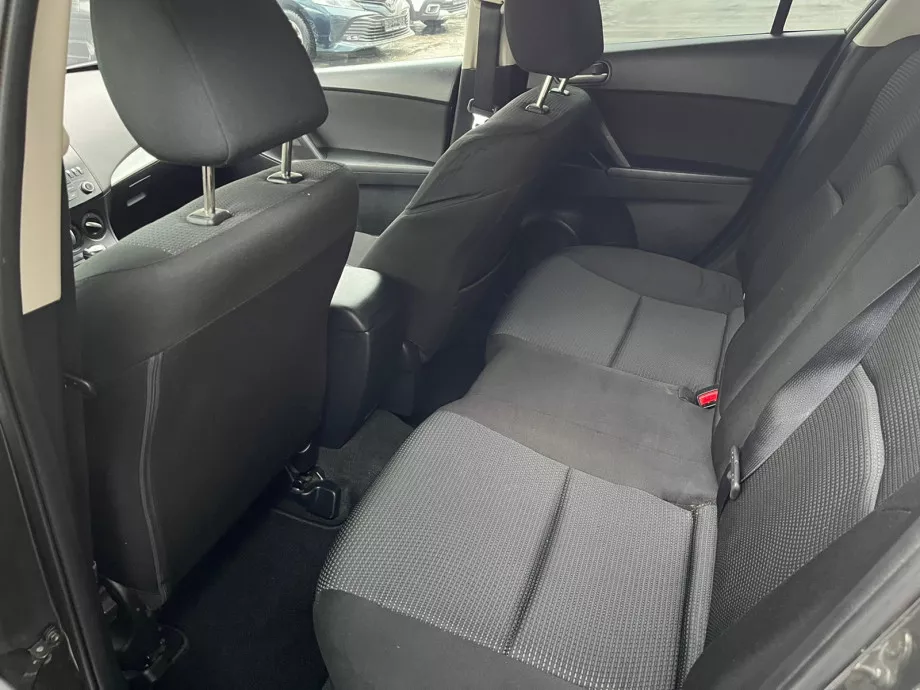 Mazda 3 2012