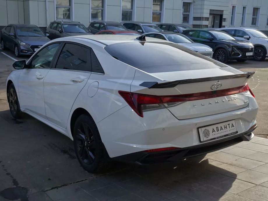 Hyundai Elantra 2020