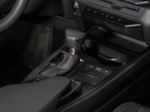 Lexus UX #enjoy 2.0 CVT