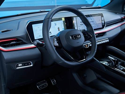 Coolray NEW Flagship 1.5 AMT White 1