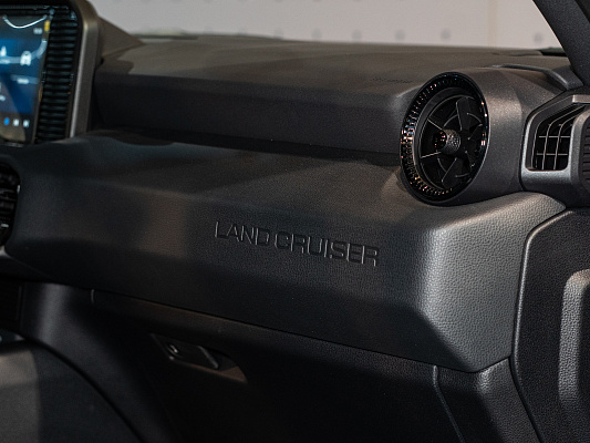 toyota land cruiser 250 comfort black