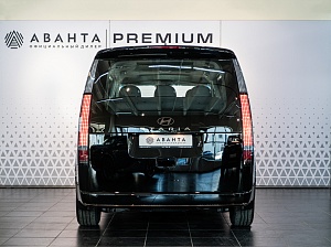 Hyundai Staria Premium 2.2 AT