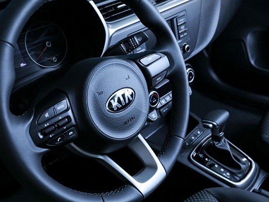Kia Rio  Luxe 1.6 AT 123 л.c. авт. бензин