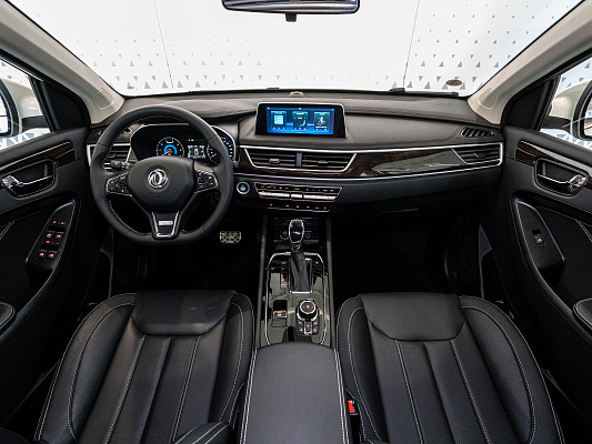 Dongfeng 580 Luxury 1.5 CVT White