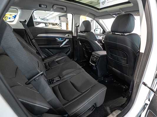 Jetour X70+ Prestige 1.6 AMT White