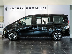 Hyundai Staria Premium 2.2 AT